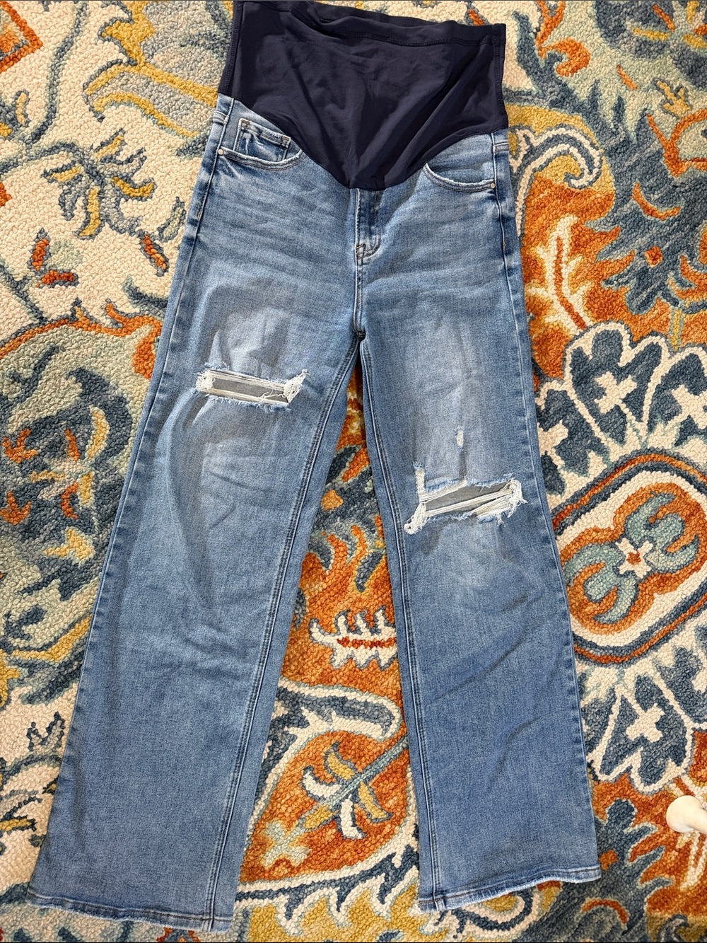Maternity jeans - light distressed